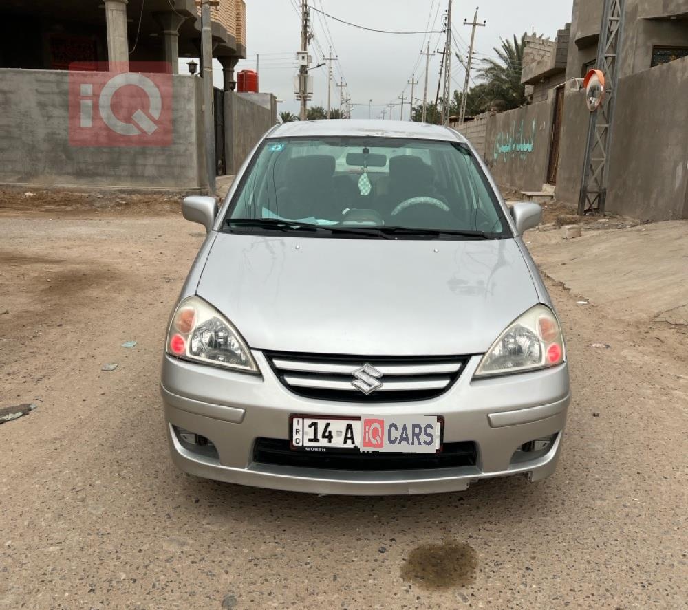 سوزوكي ليانا